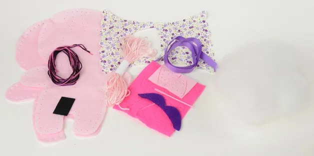 Avenir Sewing Kitty Small