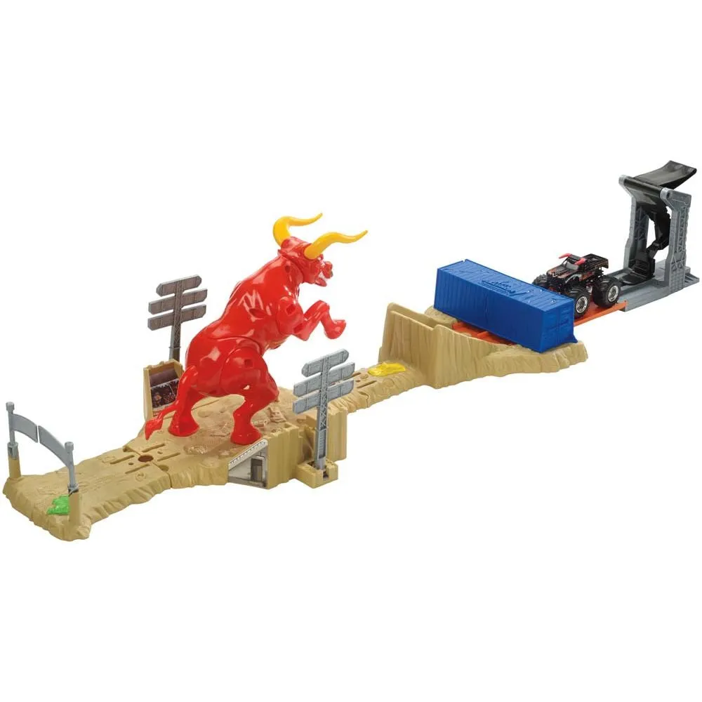 Hot Wheels Monster Jam El Toro Loco Showdown Track Set
