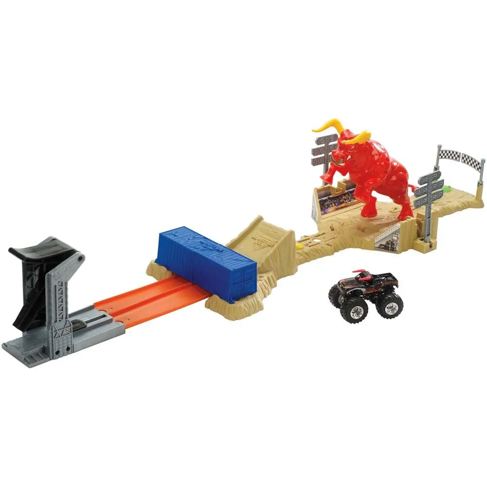 Hot Wheels Monster Jam El Toro Loco Showdown Track Set