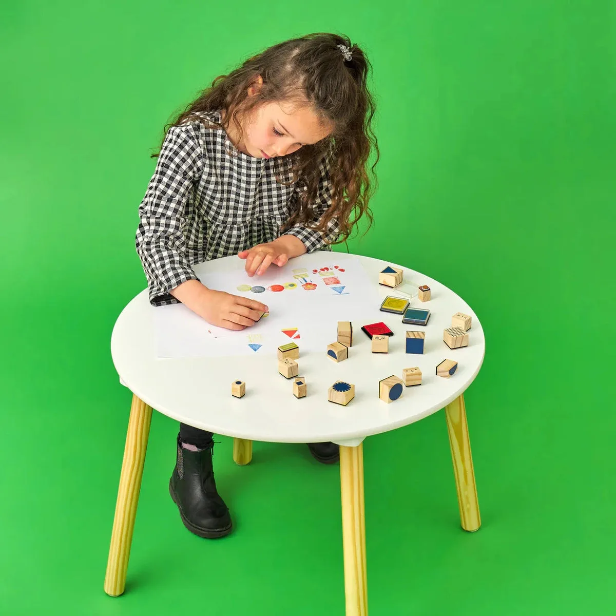 Kikkerland make, create & play stamp it set