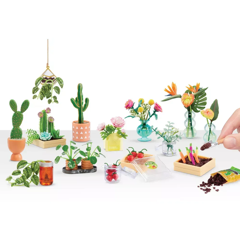 MGA's Miniverse Make It Mini Botanicals